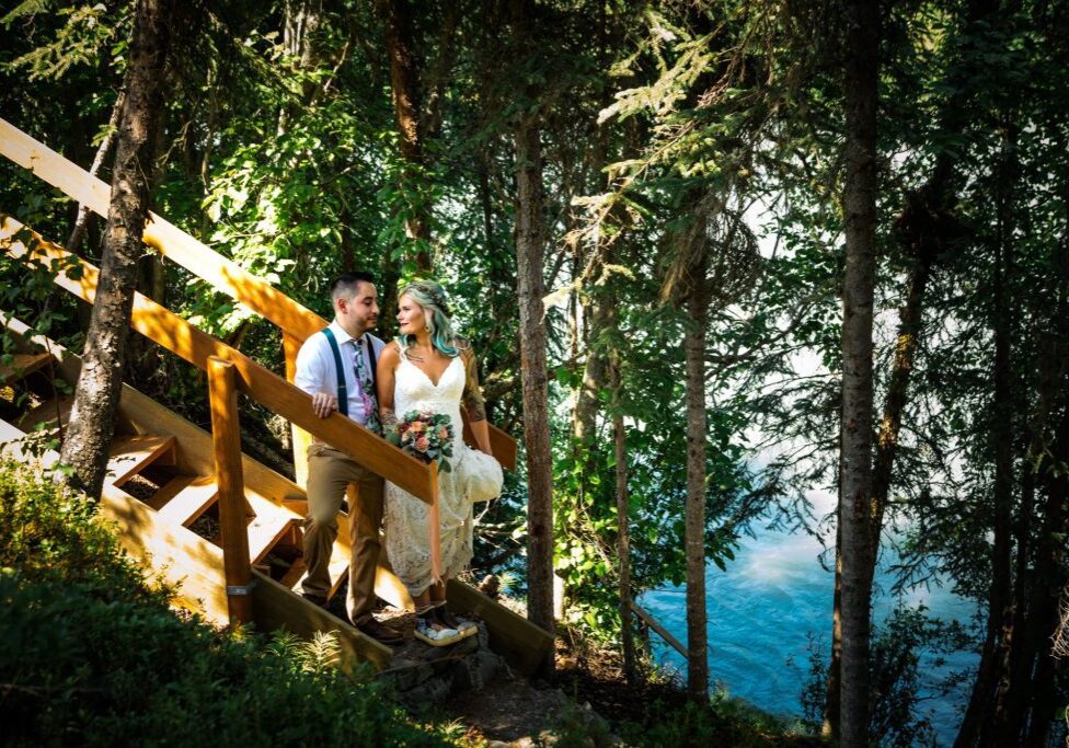 Wedding moment by the lake